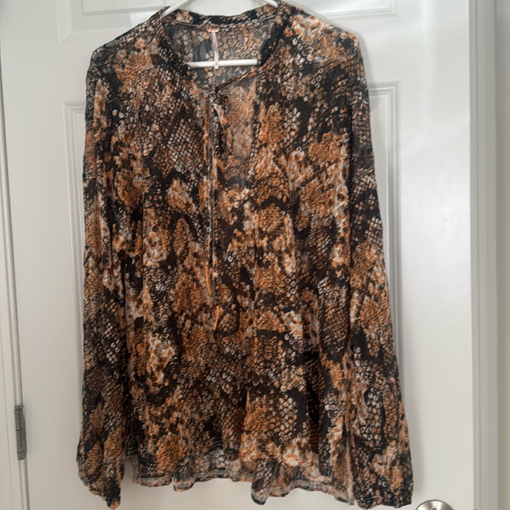 Free People Blouse, Schwarz, Brown, Beige
Tie in the fro t